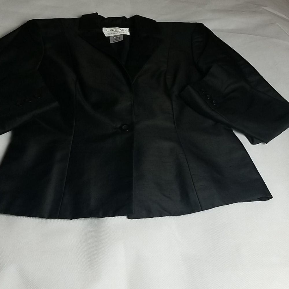 Oscar Dela Renta 100% Silk Blazer